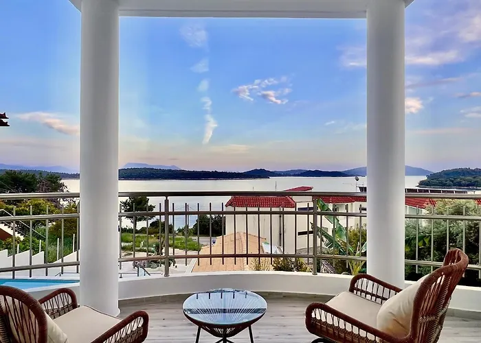 Luxury Agios Dimitrios With Private Pool By Dadovillas *